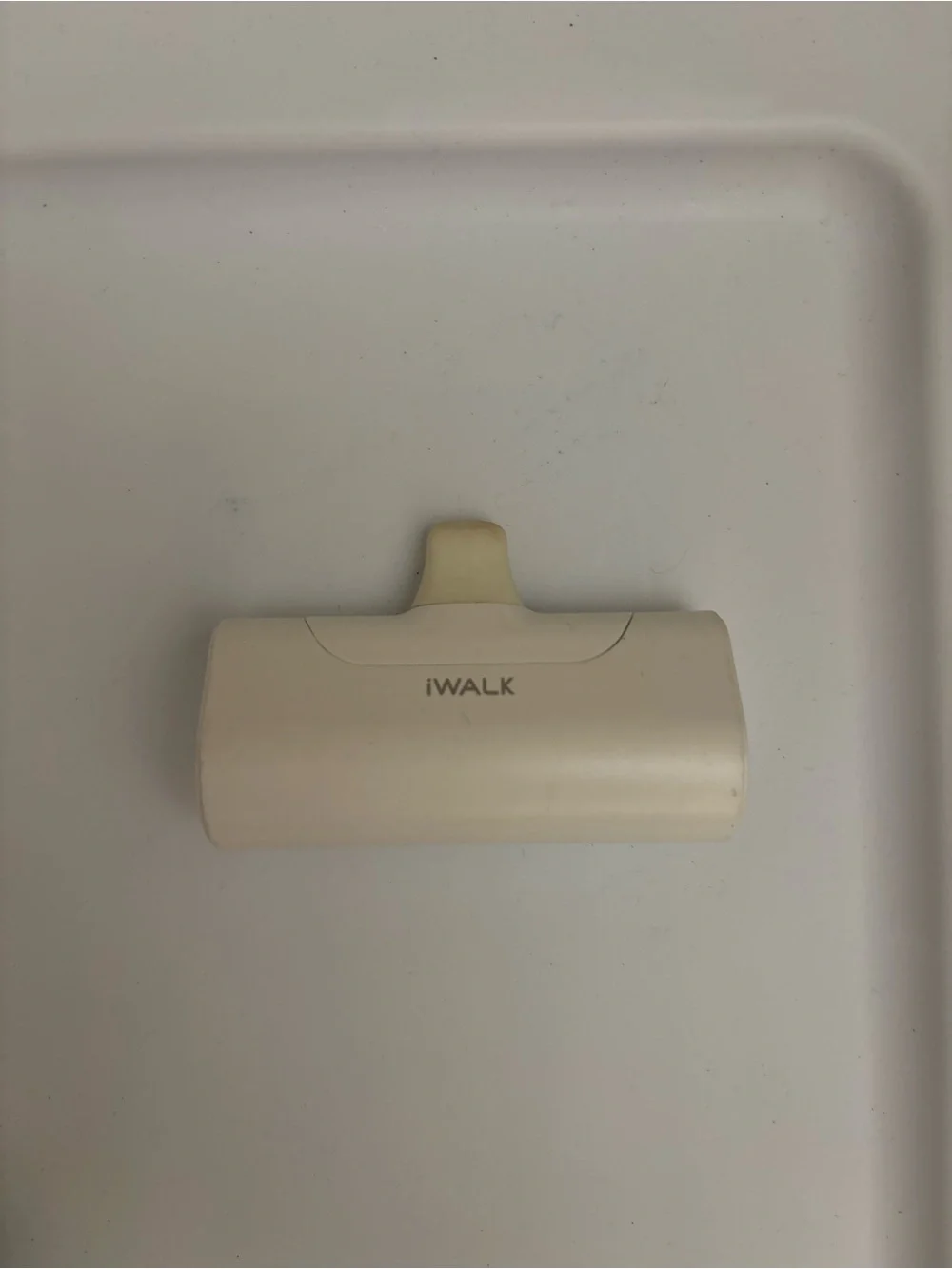 iWalk Portable Power Bank in Off-White